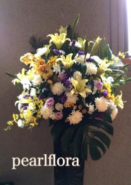 お供え・お悔みのスタンド花をお届けしました｜「パールフローラ」　（愛媛県松山市の花キューピット加盟店 花屋）のブログ